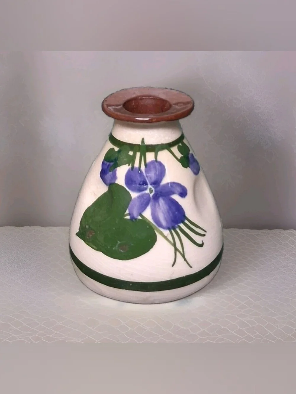 RARE VINTAGE ORIGINAL HILL'S DEVON VIOLETS TORQUAY WARE BOTTLE VASE PAPER LABEL